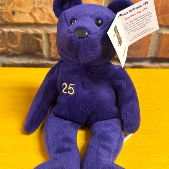 Mark McGwire 1998 Salvino's Bamm Beanos Beanie Babies MLB Baseball NWT - Picture 2 of 3